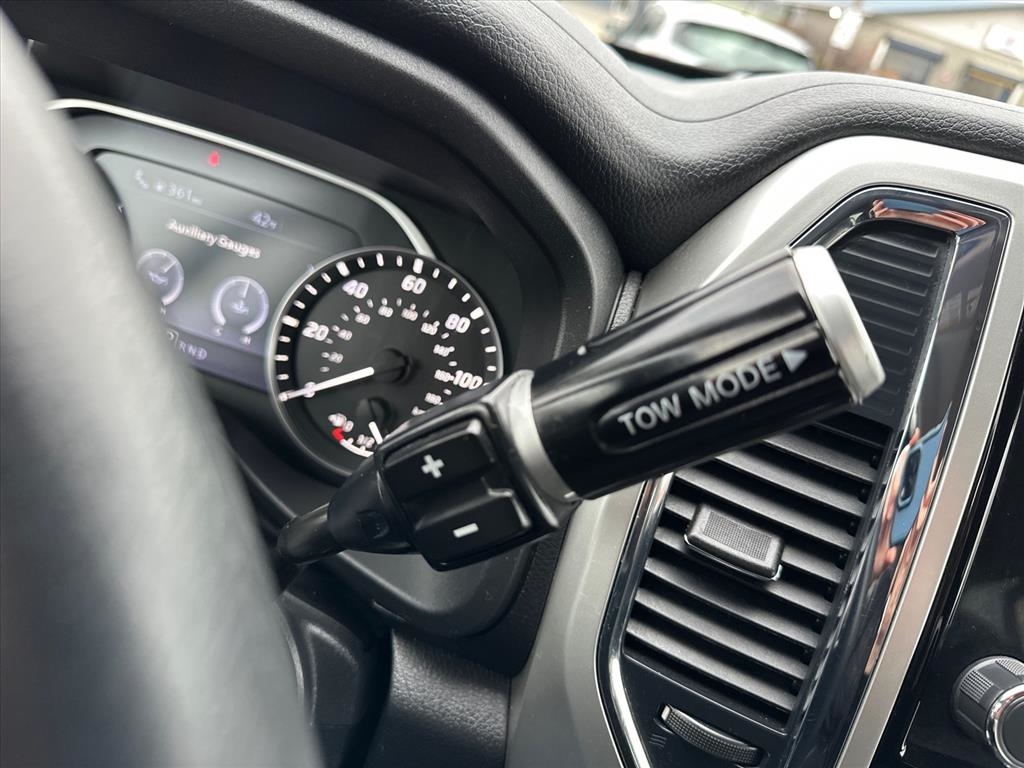 Nissan Titan 4x2 Crew Cab SV 2021