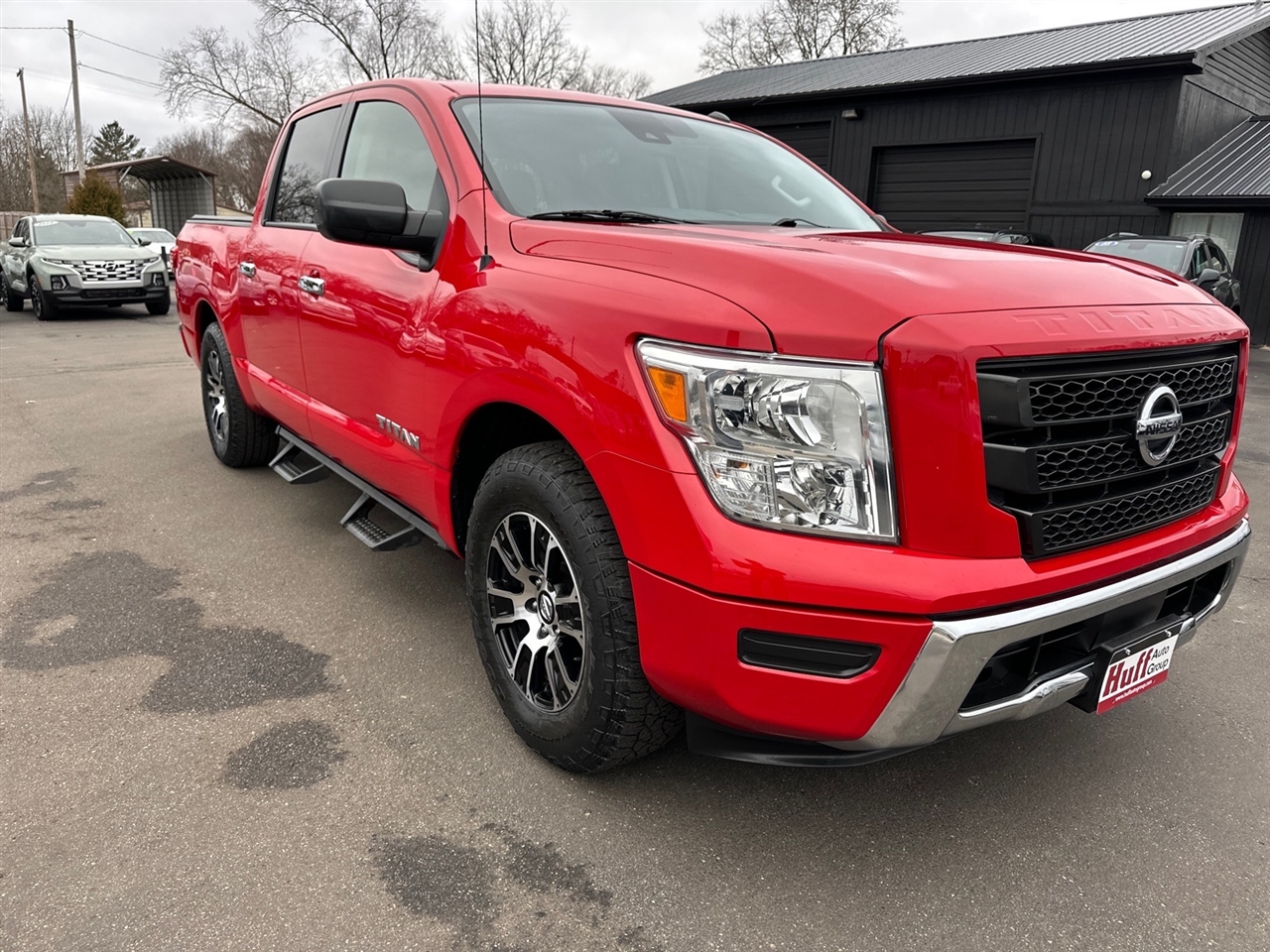 2021 Nissan Titan 4x2 Crew Cab SV