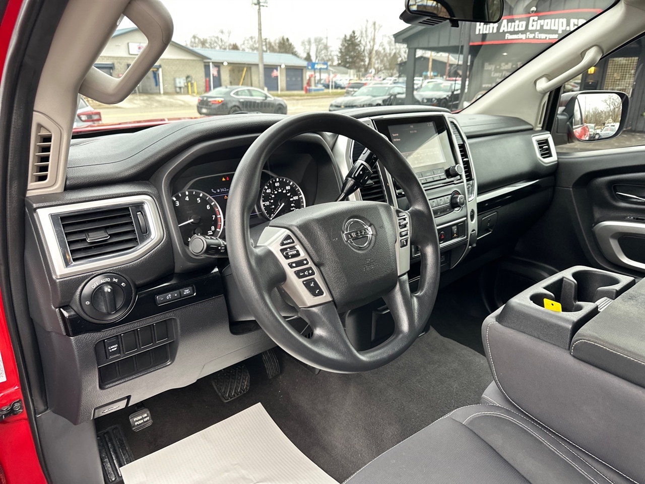 Nissan Titan 4x2 Crew Cab SV 2021