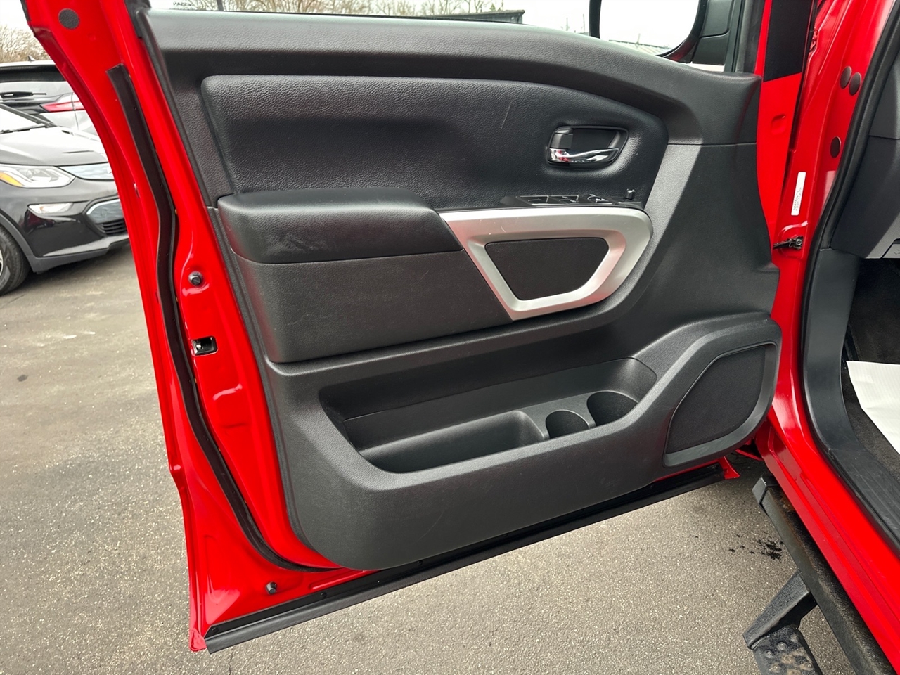 Nissan Titan 4x2 Crew Cab SV 2021