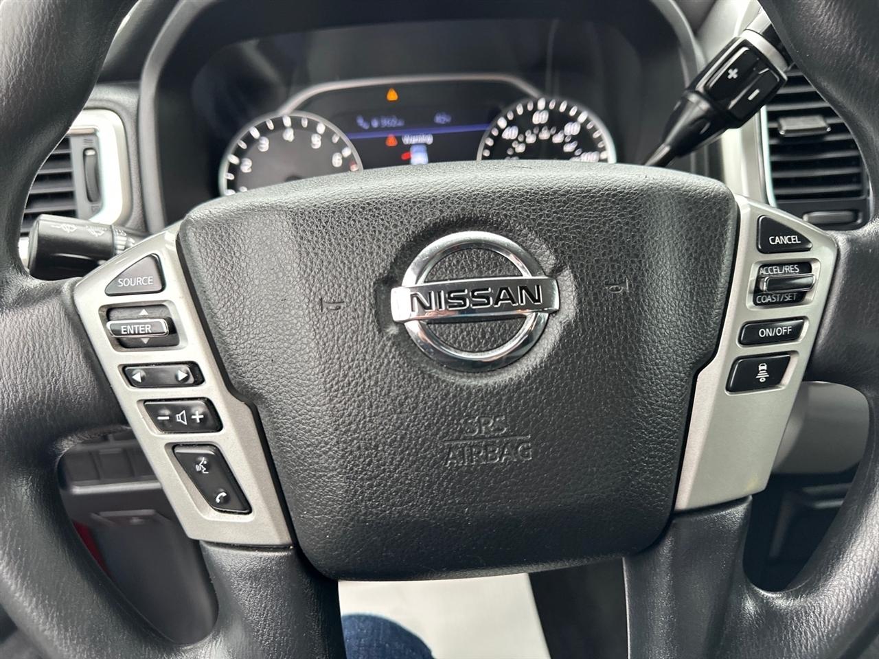 Nissan Titan 4x2 Crew Cab SV 2021