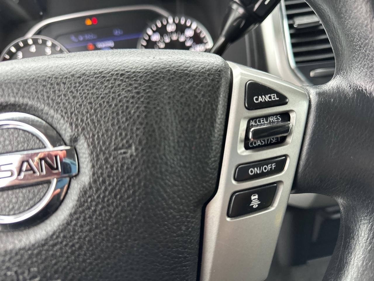 Nissan Titan 4x2 Crew Cab SV 2021