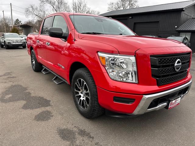 2021 Nissan Titan SV Crew Cab RWD