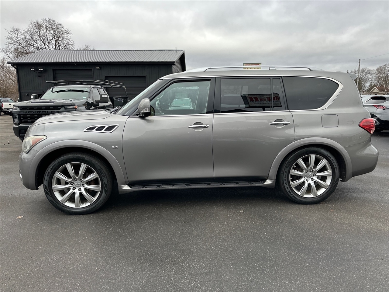 Infiniti QX80 4WD 4dr 2014