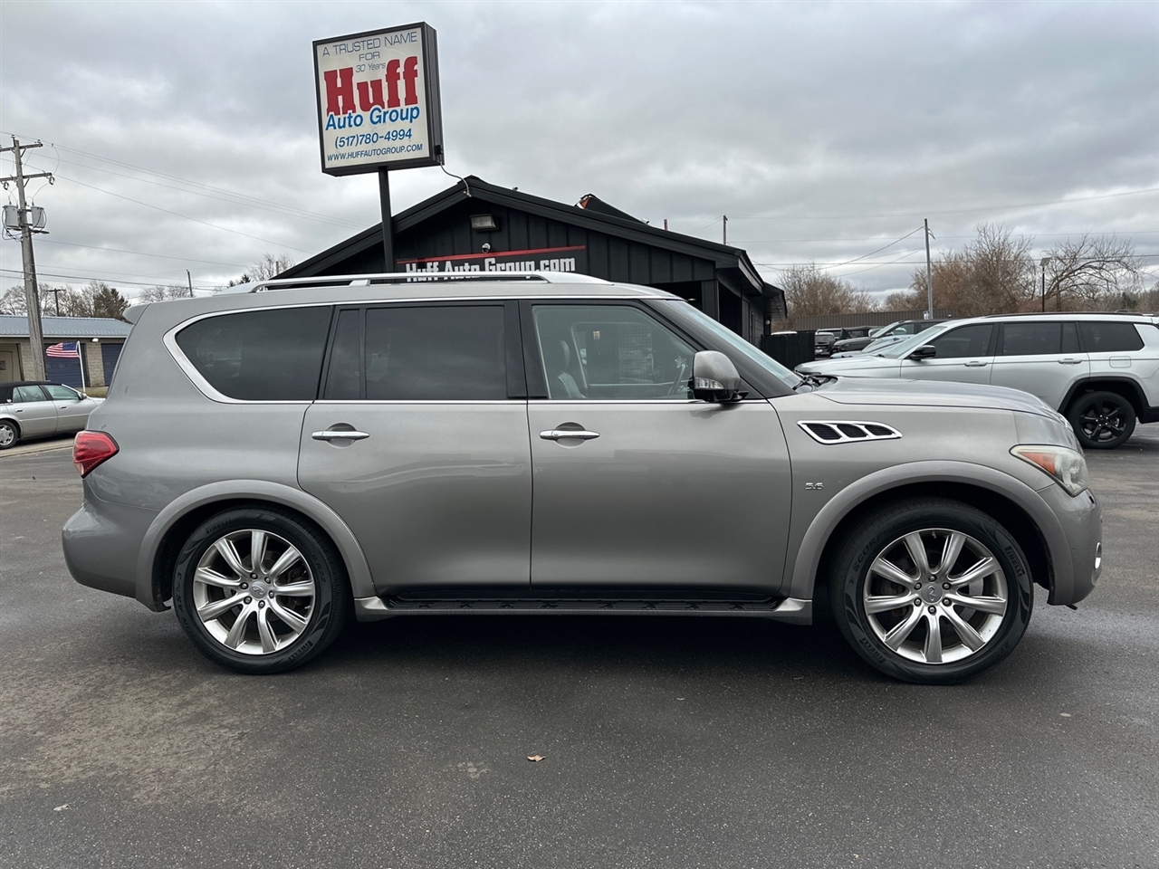 Infiniti QX80 4WD 4dr 2014