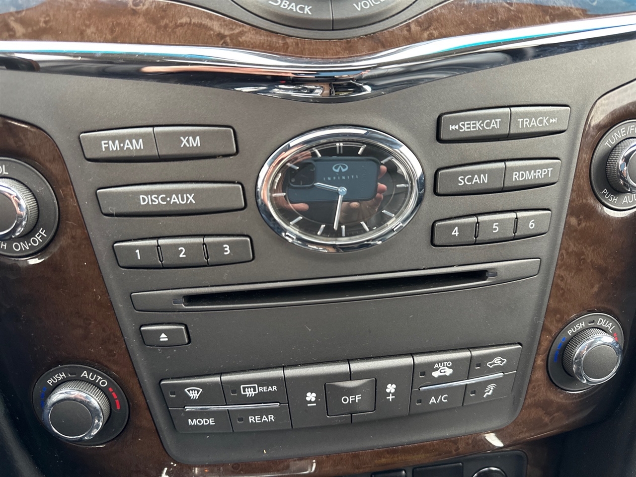 Infiniti QX80 4WD 4dr 2014