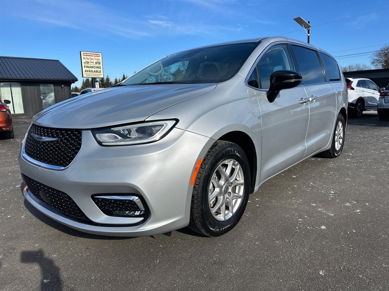 2024 Chrysler Pacifica Touring L FWD