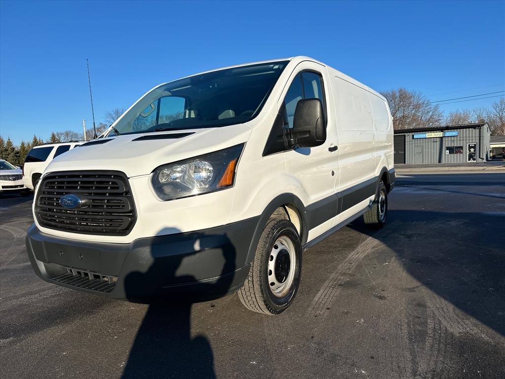 Ford Transit Cargo Van T-250 130" Low Rf 9000 GVWR Swing-Out RH Dr 2015