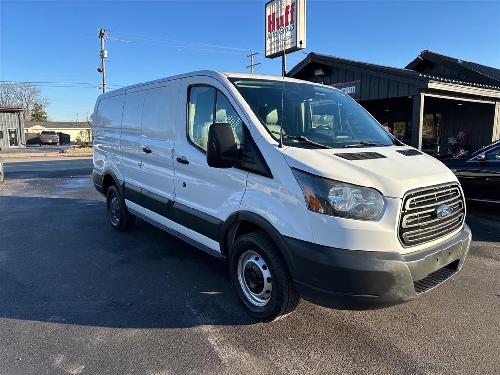 Ford Transit Cargo Van T-250 130" Low Rf 9000 GVWR Swing-Out RH Dr 2015