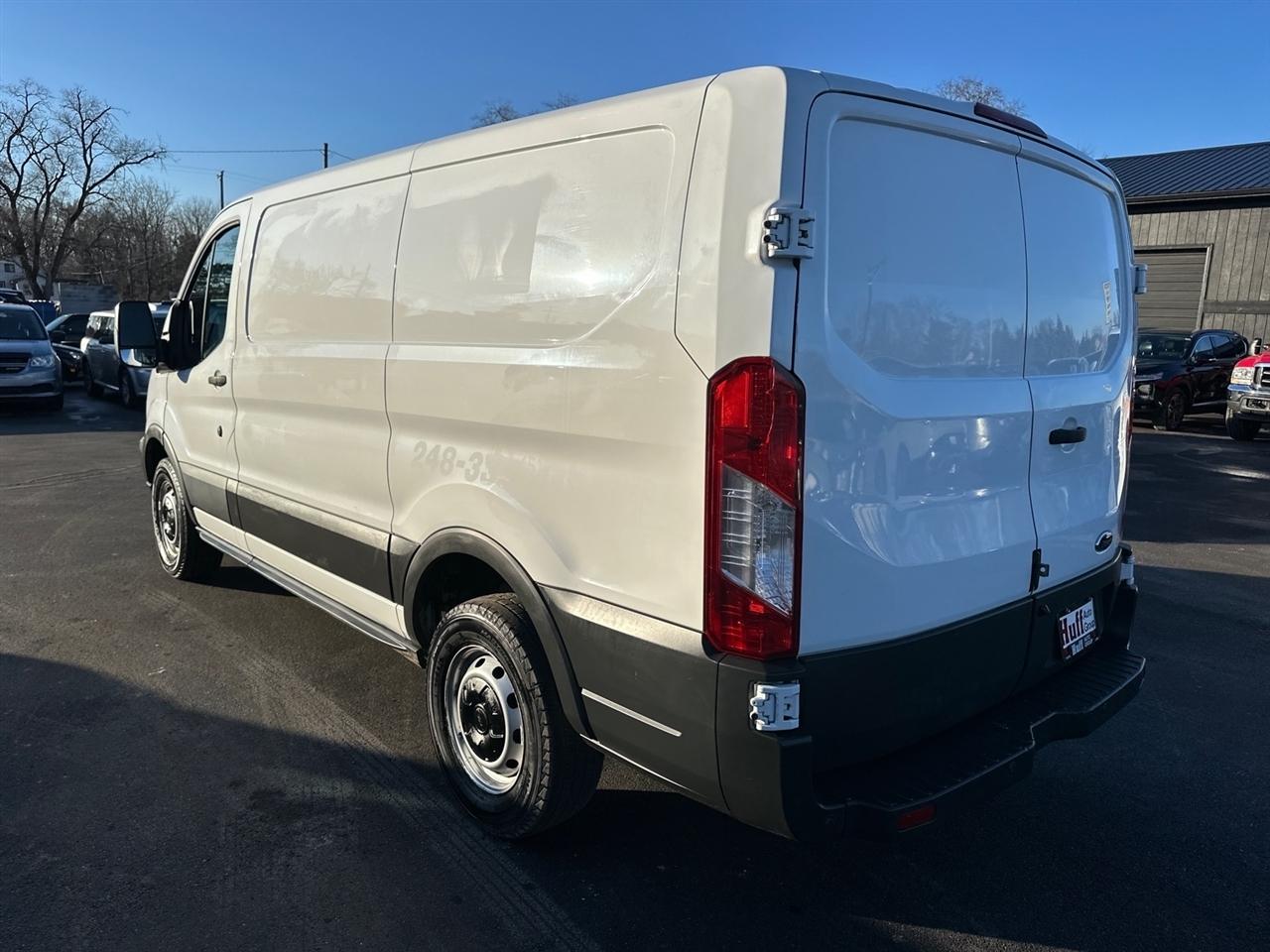 Ford Transit Cargo Van T-250 130" Low Rf 9000 GVWR Swing-Out RH Dr 2015