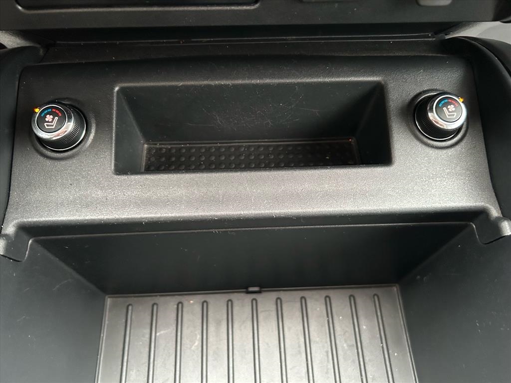 Nissan Titan XD 4x4 Gas Crew Cab Platinum Reserve 2017