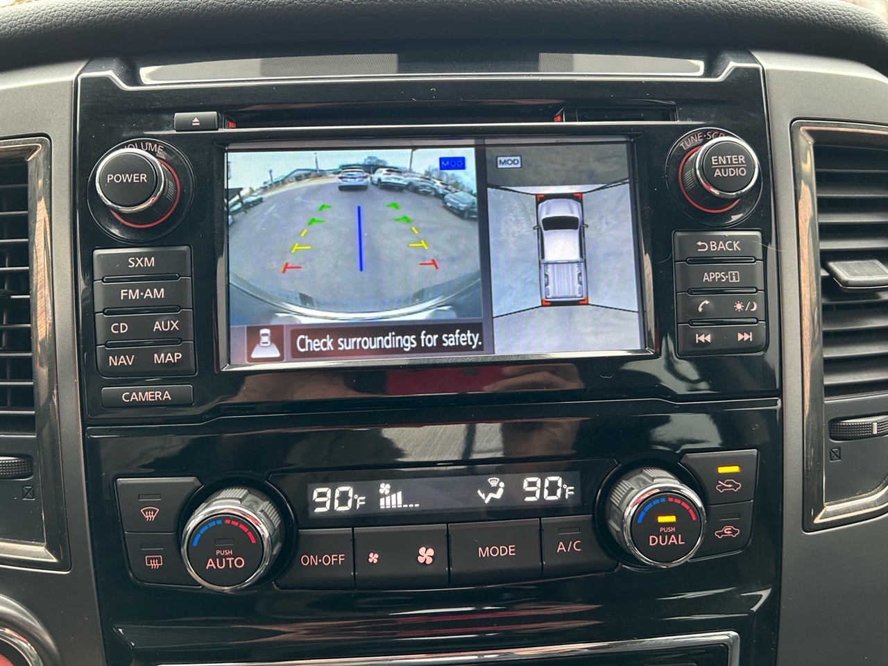 Nissan Titan XD 4x4 Gas Crew Cab Platinum Reserve 2017