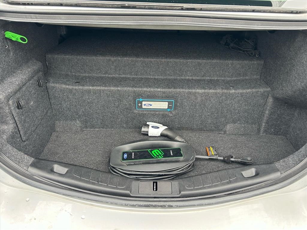 Ford Fusion Energi Titanium FWD 2017