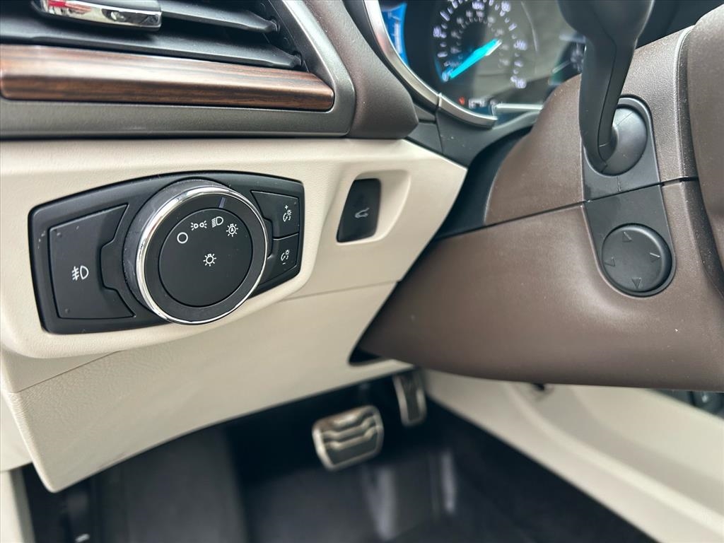 Ford Fusion Energi Titanium FWD 2017