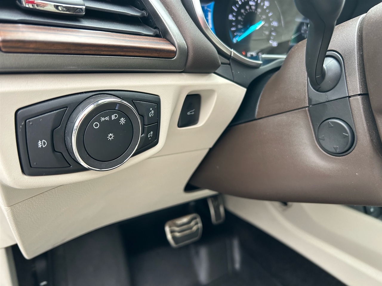 Ford Fusion Energi Titanium FWD 2017