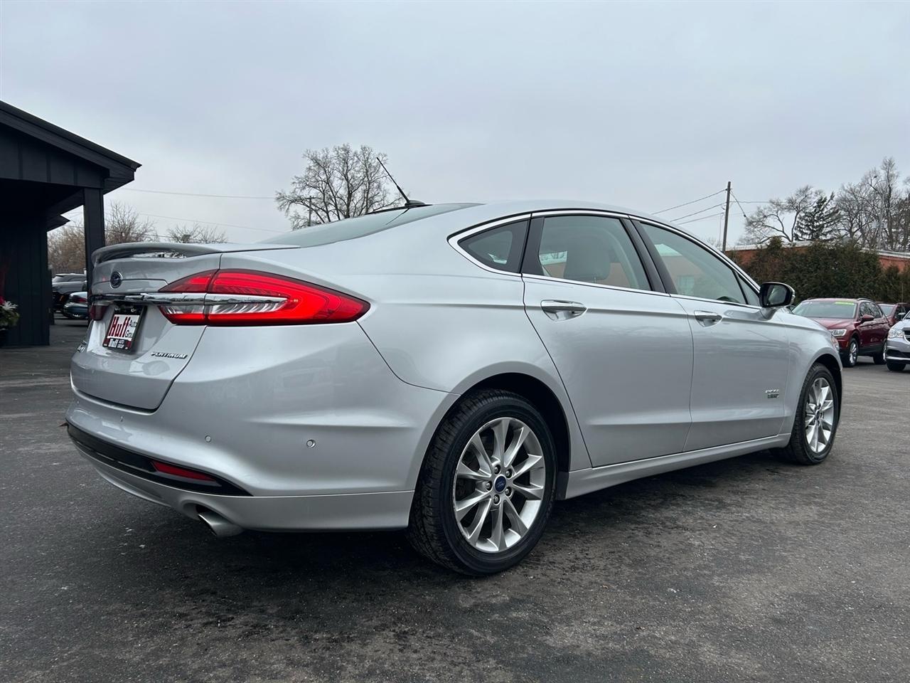Ford Fusion Energi Platinum FWD 2017