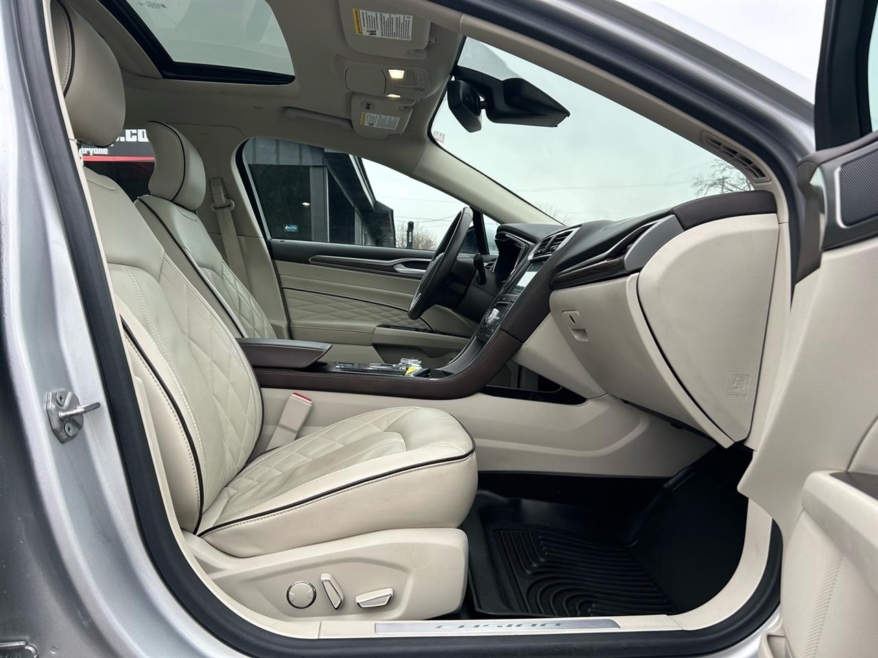 Ford Fusion Energi Platinum FWD 2017