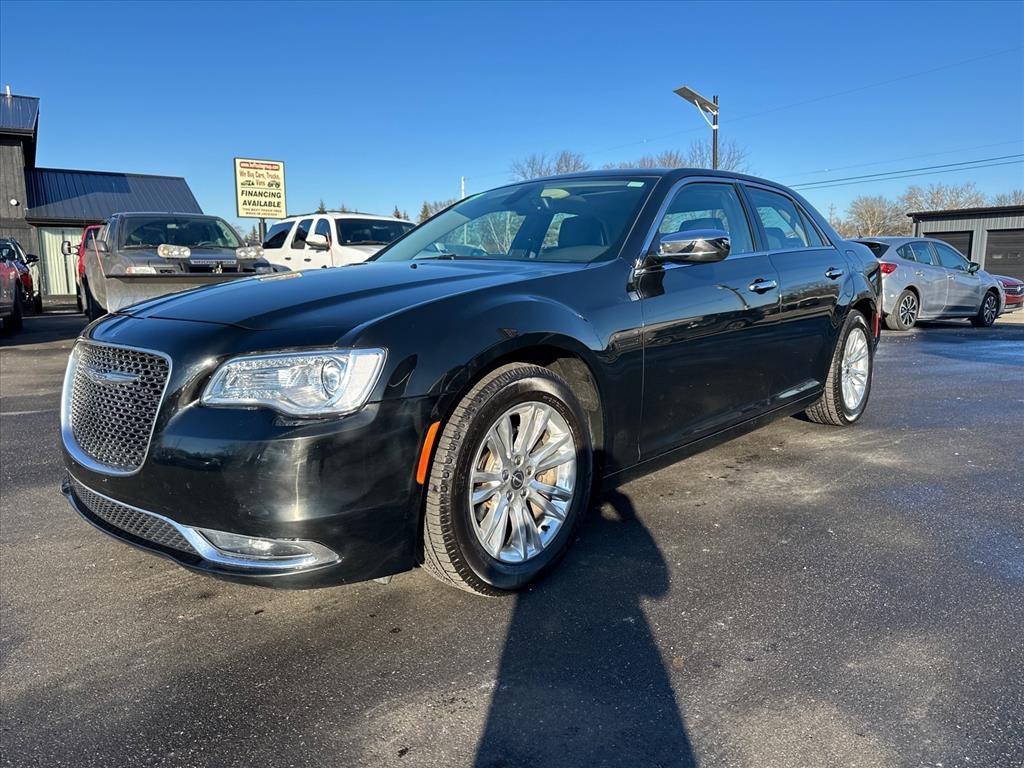 Chrysler 300 4dr Sdn 300C RWD 2016