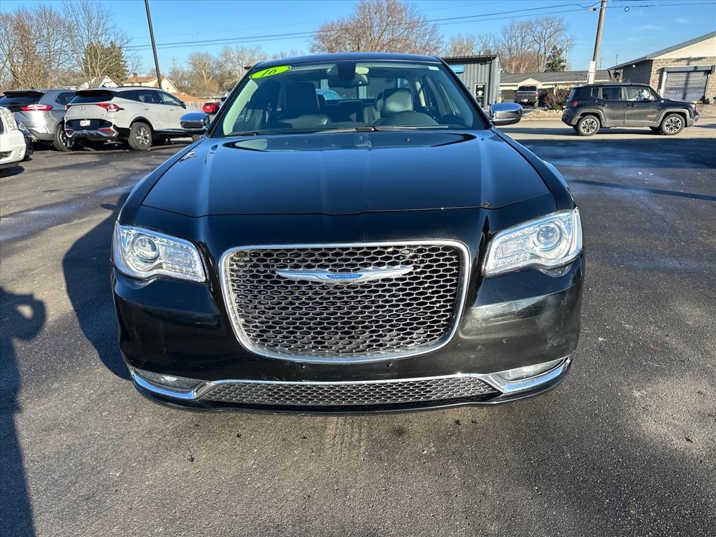 Chrysler 300 4dr Sdn 300C RWD 2016