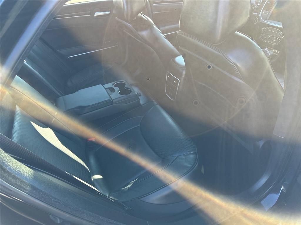 Chrysler 300 4dr Sdn 300C RWD 2016