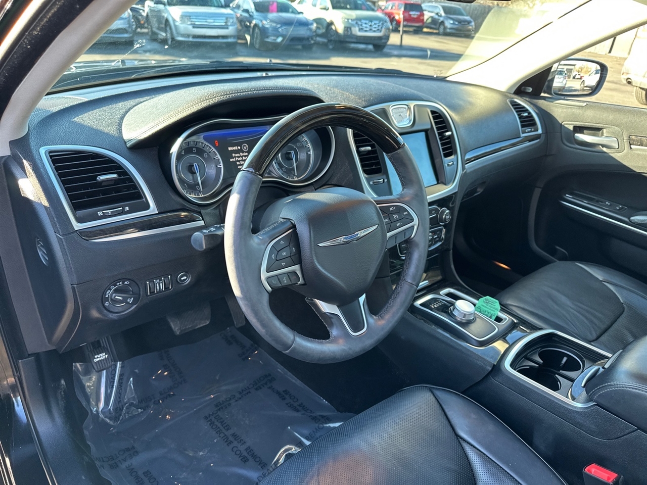 Chrysler 300 4dr Sdn 300C RWD 2016