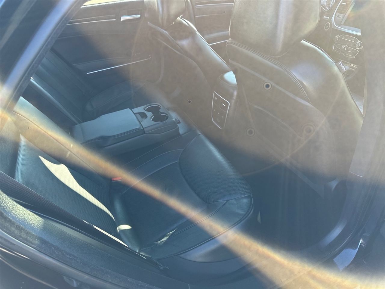 Chrysler 300 4dr Sdn 300C RWD 2016