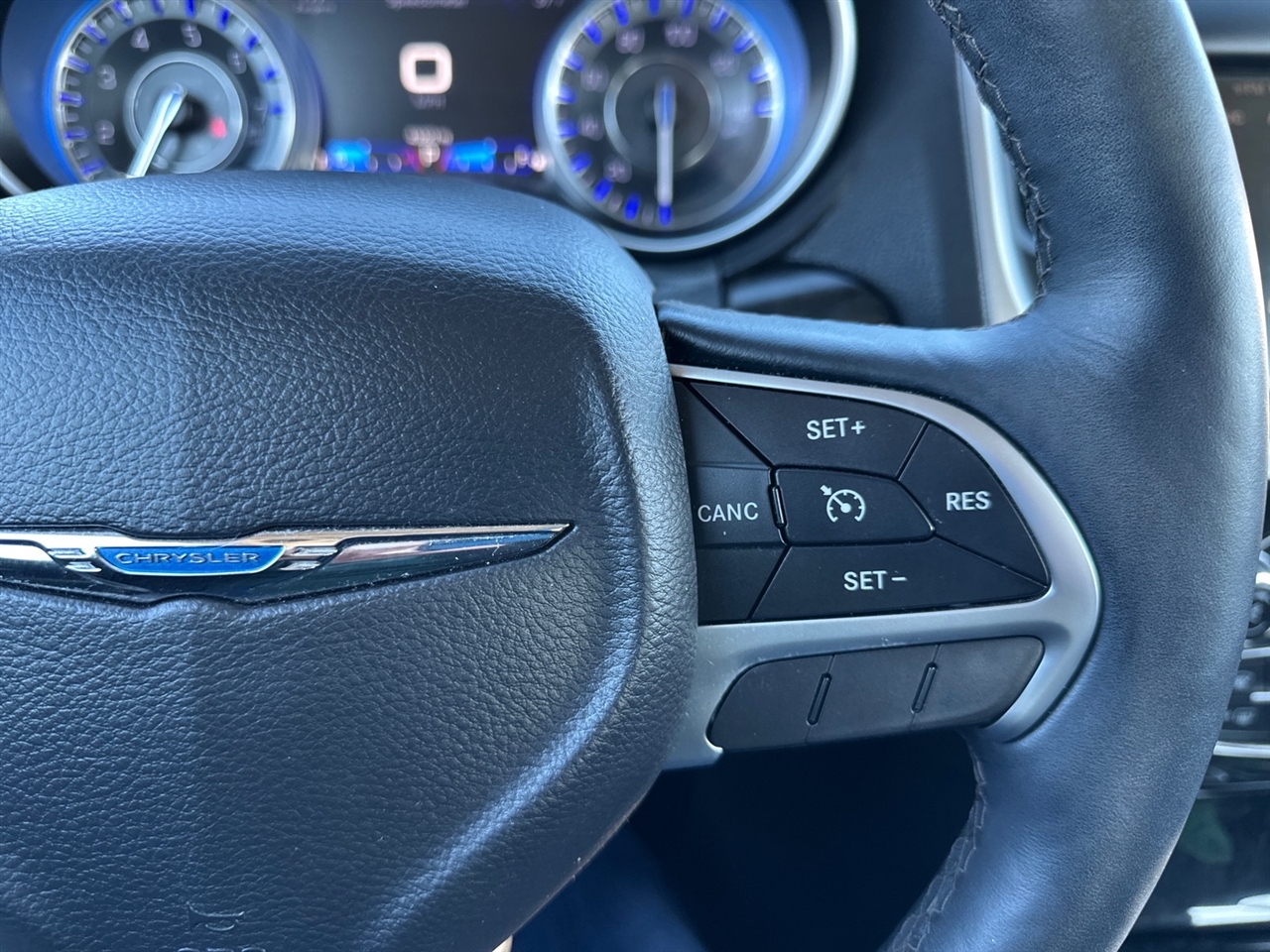 Chrysler 300 4dr Sdn 300C RWD 2016