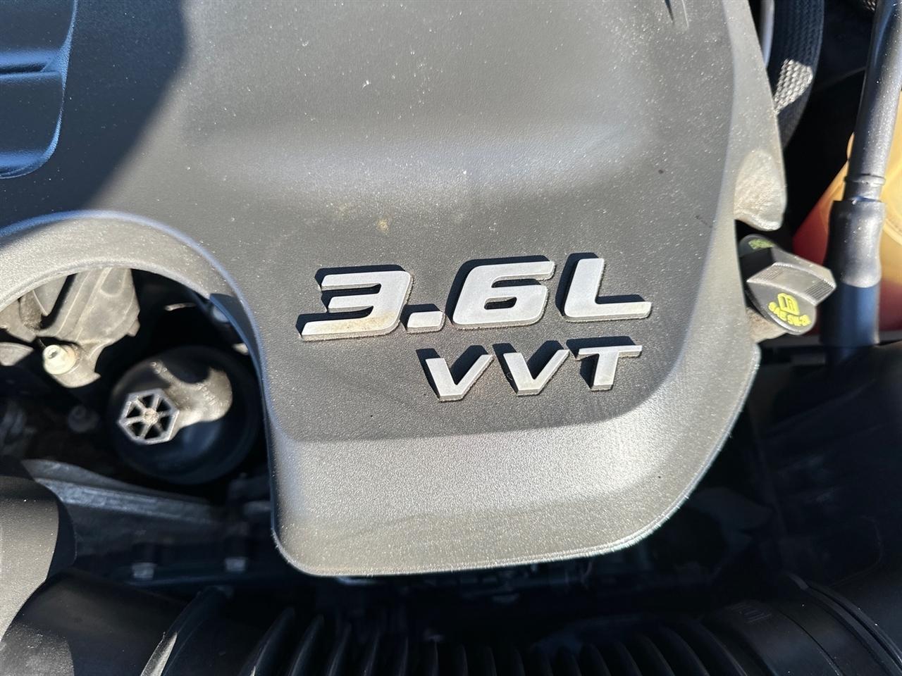 Chrysler 300 4dr Sdn 300C RWD 2016