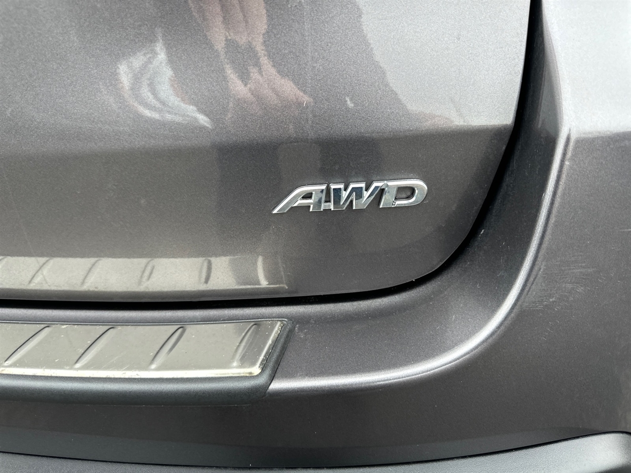 Toyota Highlander LE V6 AWD (Natl) 2019