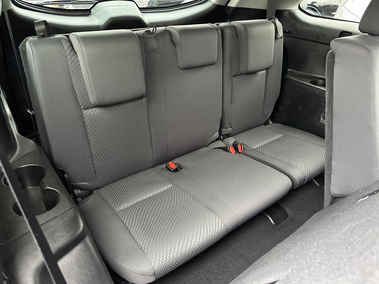 Toyota Highlander LE V6 AWD (Natl) 2019