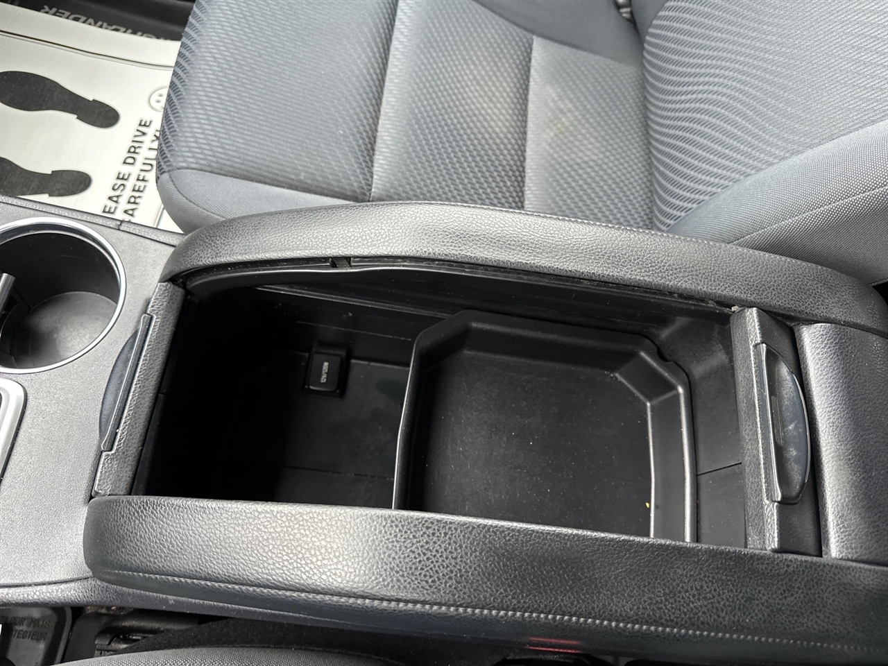 Toyota Highlander LE V6 AWD (Natl) 2019