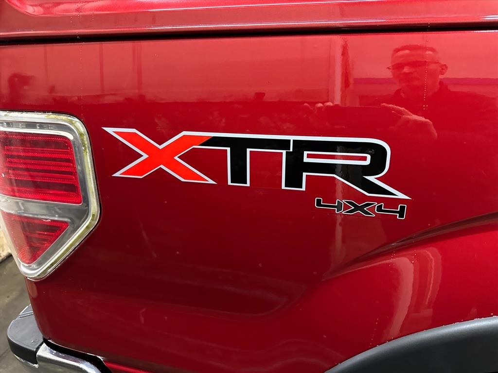 Ford F-150 4WD SuperCab 145" Lariat 2011