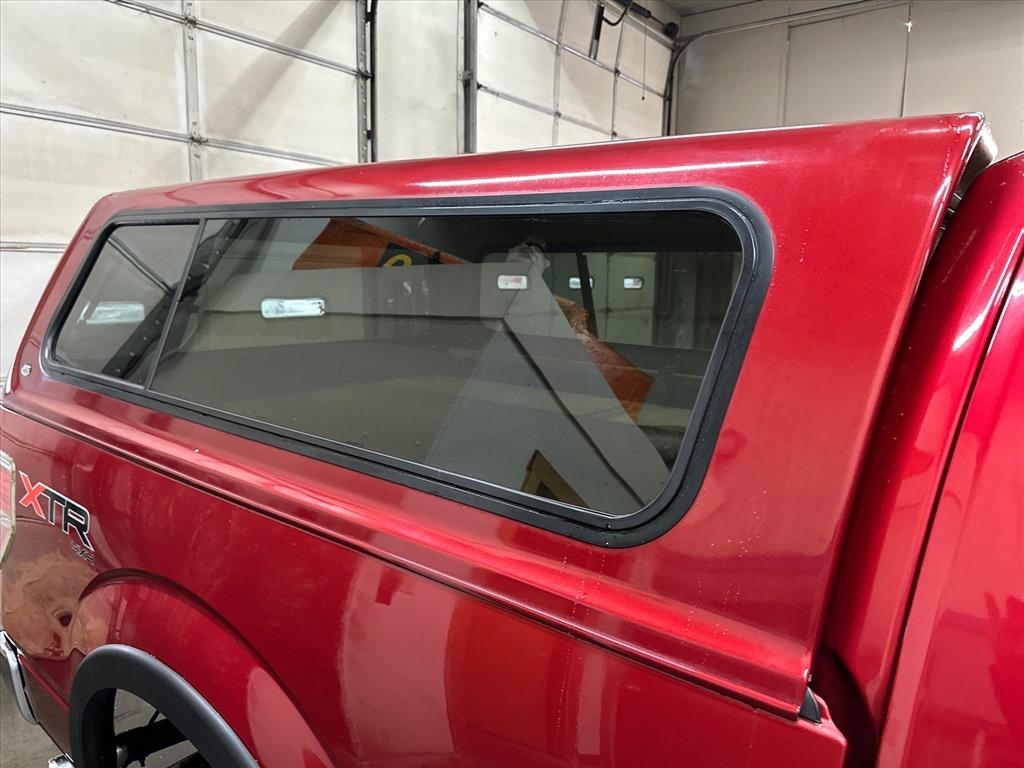 Ford F-150 4WD SuperCab 145" Lariat 2011