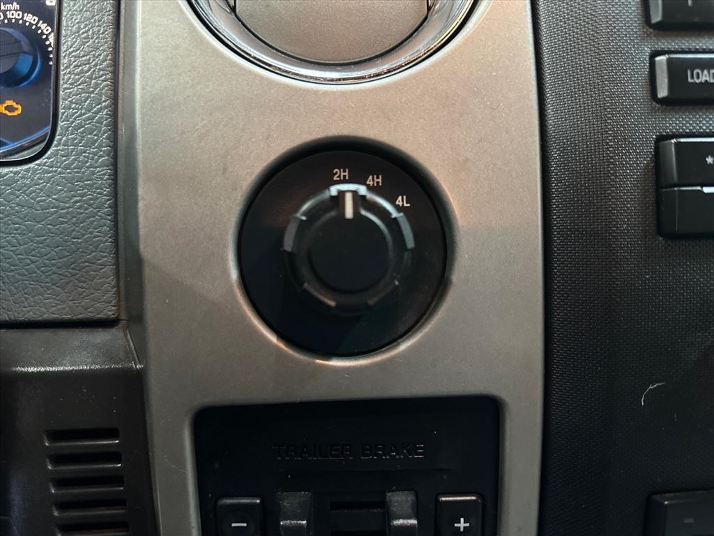 Ford F-150 4WD SuperCab 145" Lariat 2011