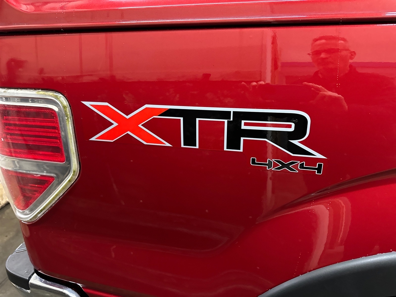 Ford F-150 4WD SuperCab 145" Lariat 2011