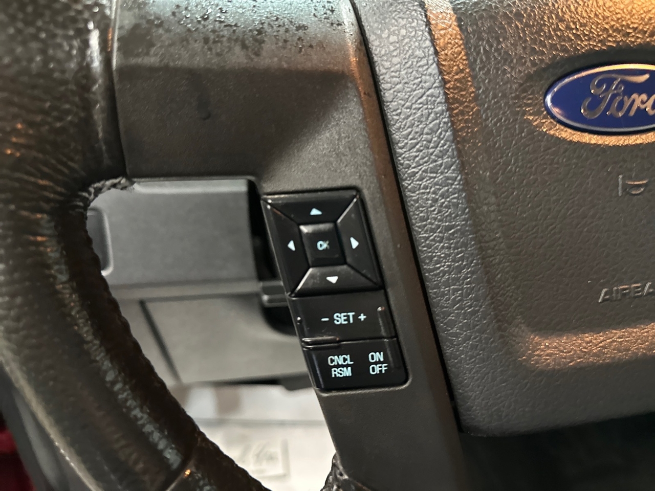 Ford F-150 4WD SuperCab 145" Lariat 2011