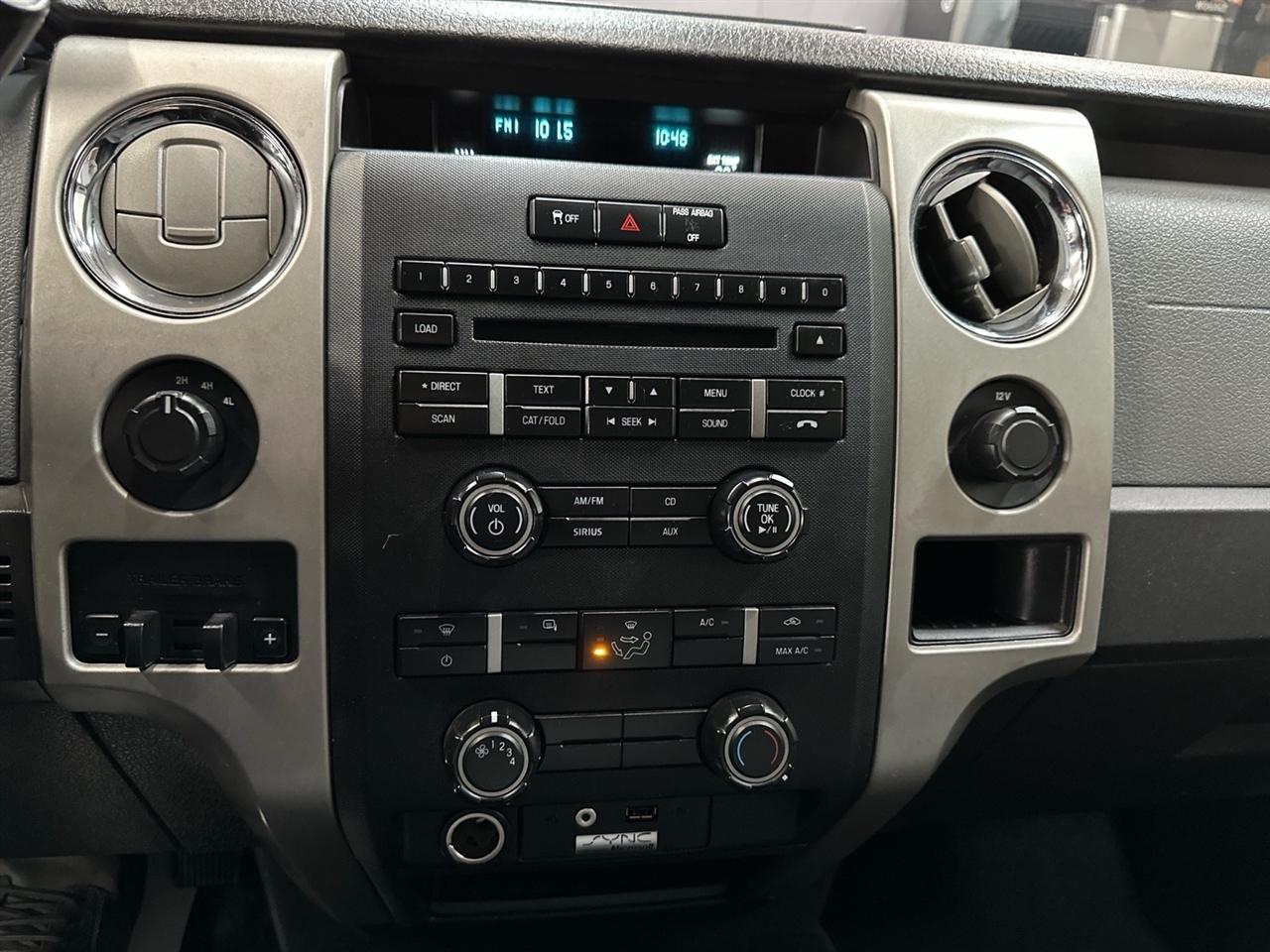 Ford F-150 4WD SuperCab 145" Lariat 2011