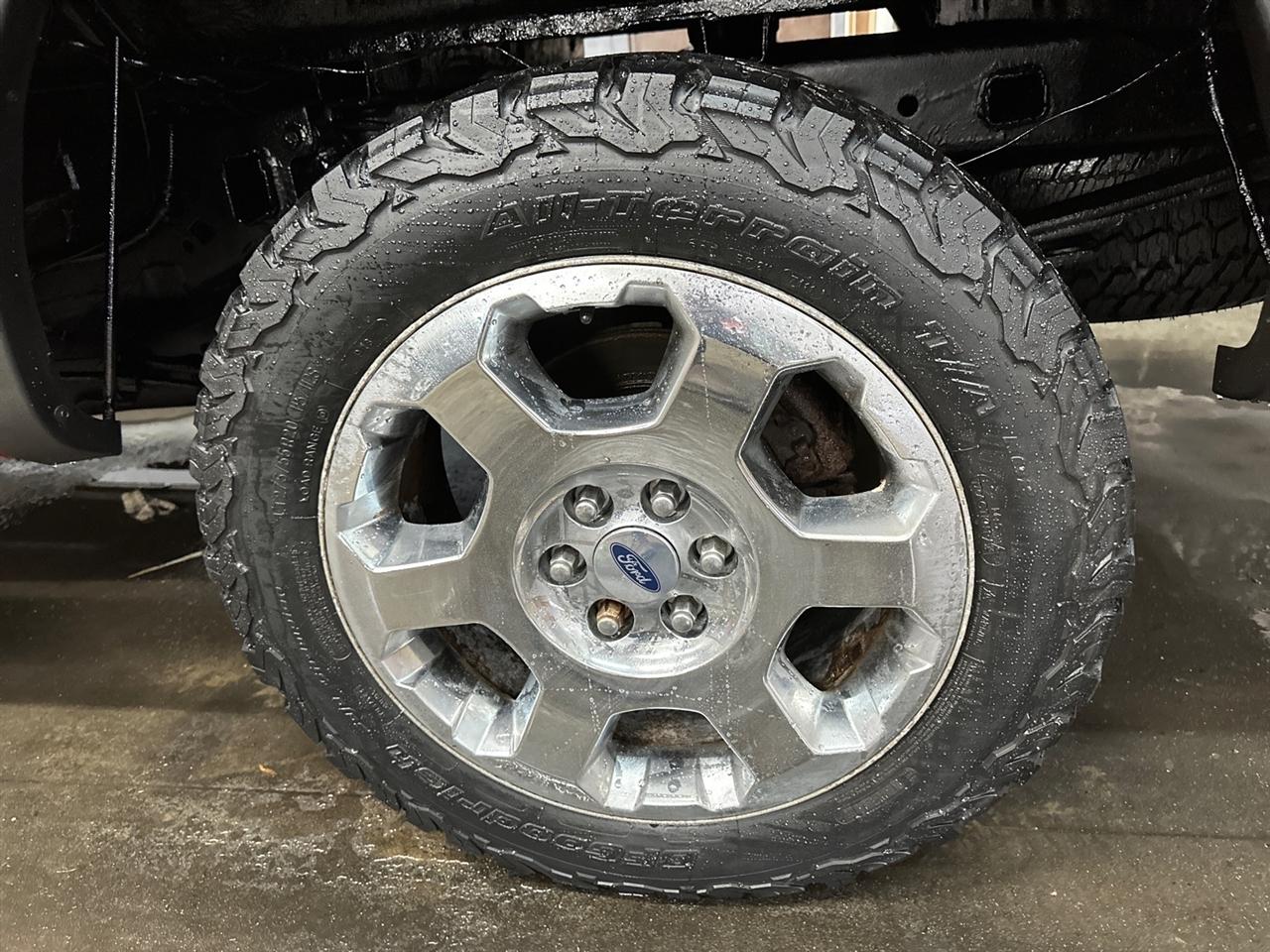 Ford F-150 4WD SuperCab 145" Lariat 2011