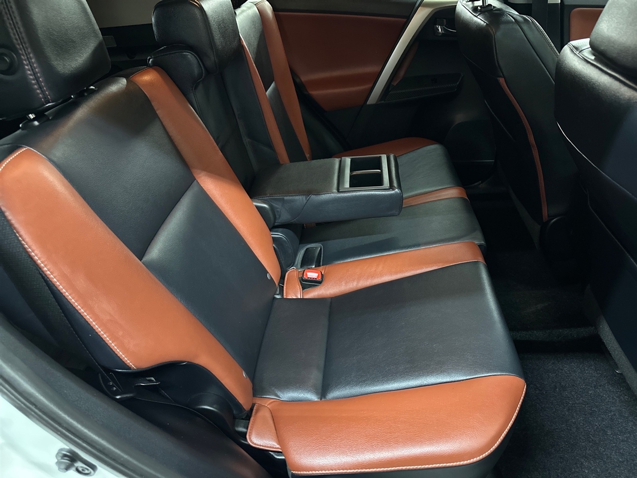 Toyota RAV4 AWD 4dr Limited (Natl) 2014