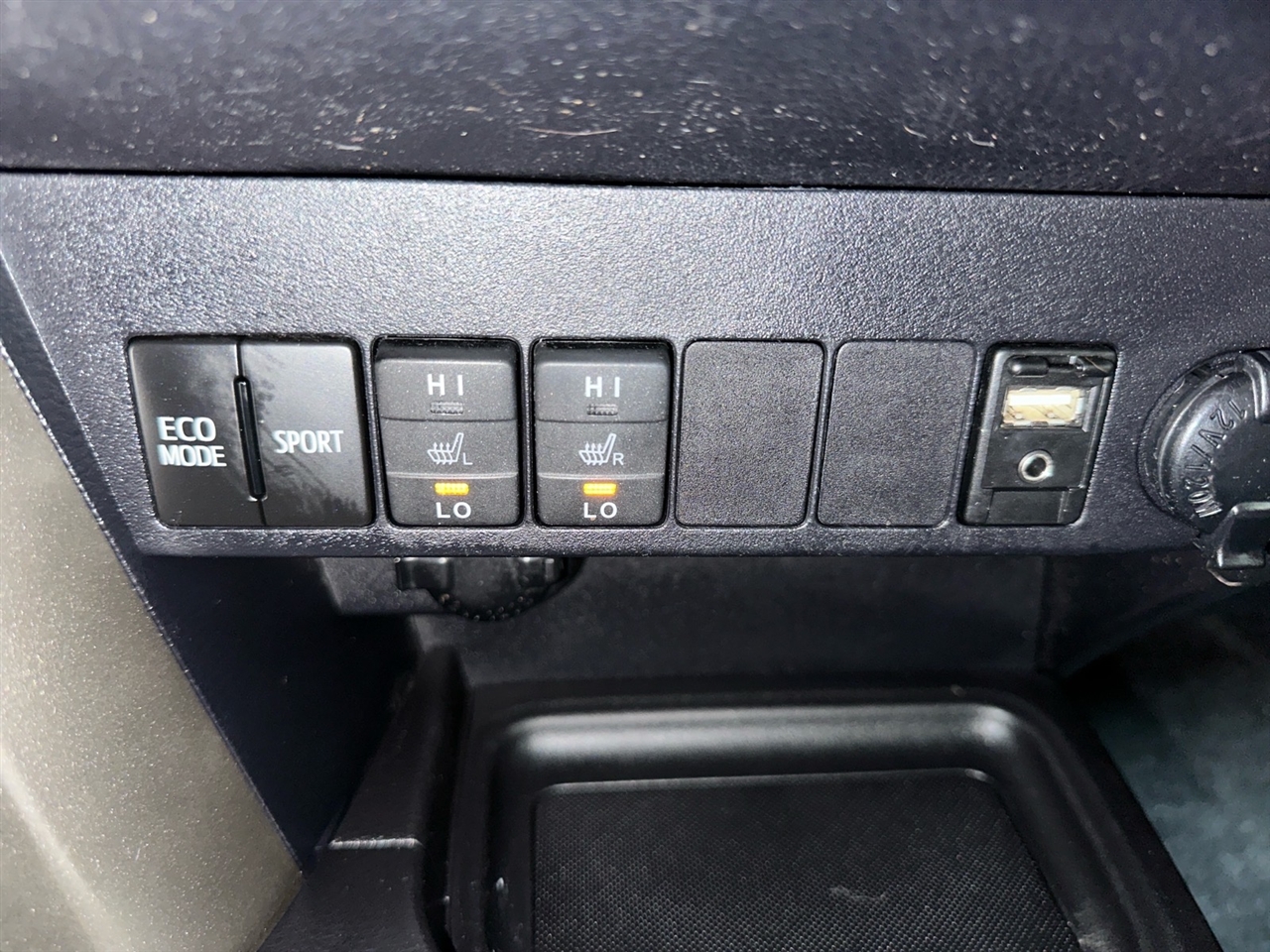 Toyota RAV4 AWD 4dr Limited (Natl) 2014