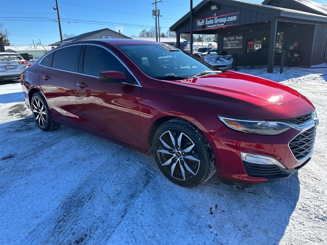 Chevrolet Malibu 4dr Sdn RS 2021