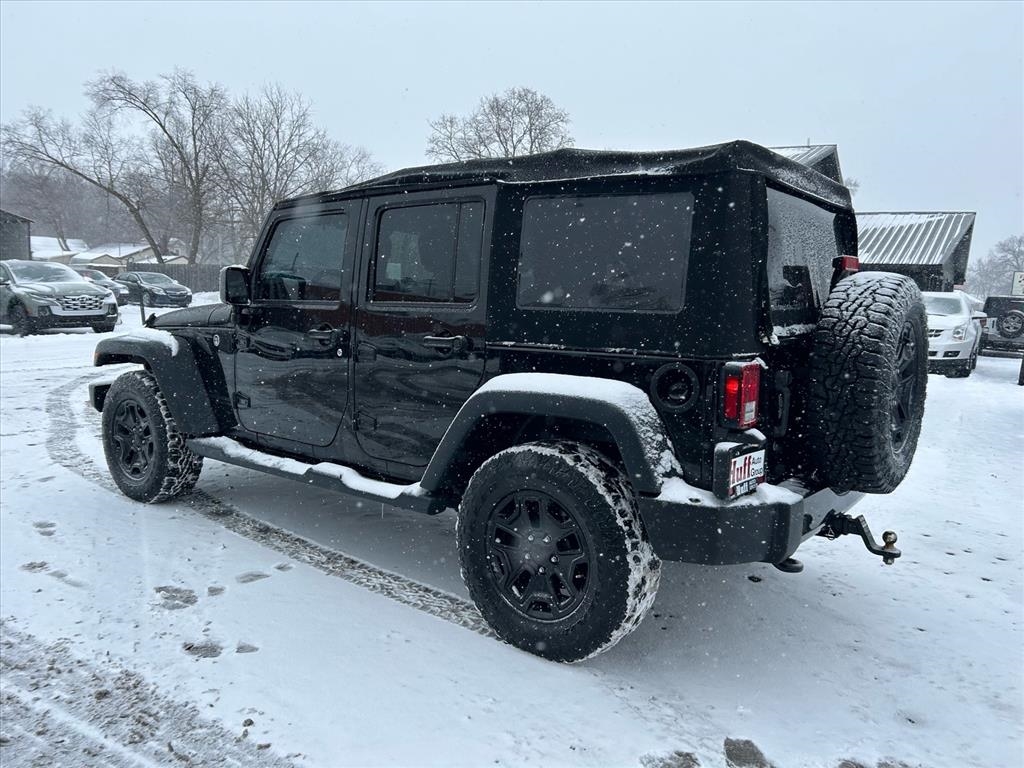 Jeep Wrangler Unlimited 4WD 4dr Willys Wheeler 2017