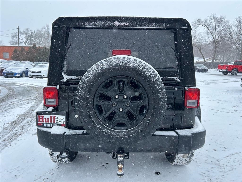 Jeep Wrangler Unlimited 4WD 4dr Willys Wheeler 2017