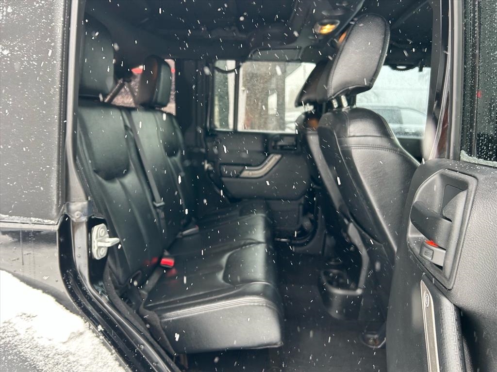 Jeep Wrangler Unlimited 4WD 4dr Willys Wheeler 2017