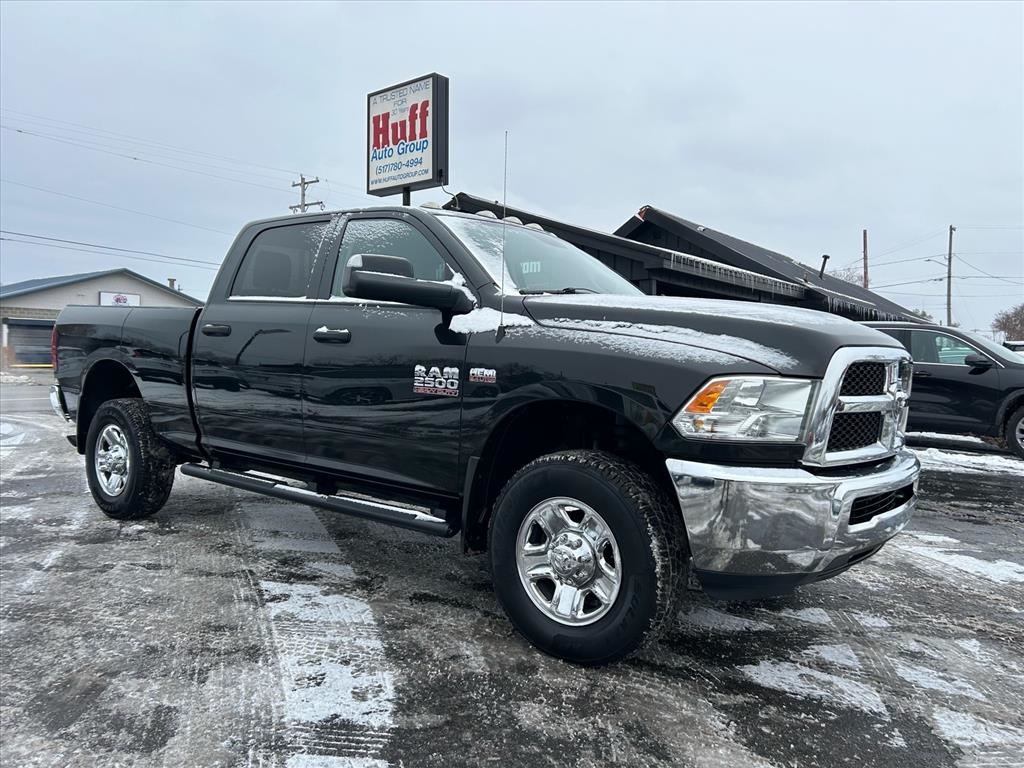 RAM 2500 Tradesman 4x4 Crew Cab 6'4" Box 2018