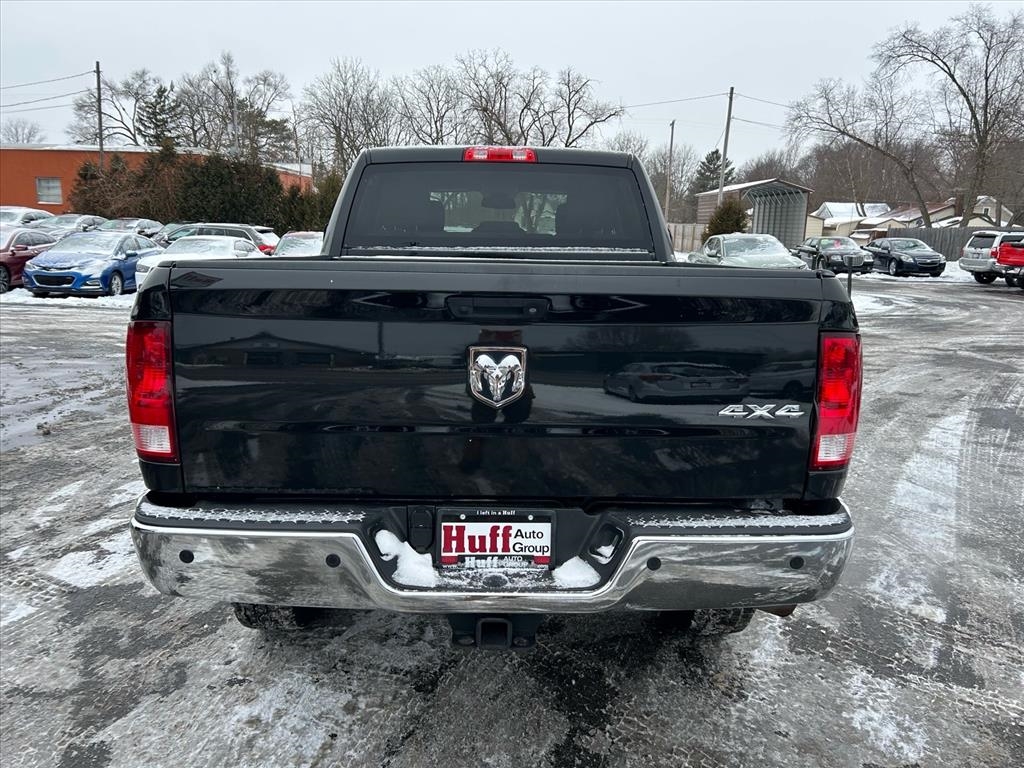 RAM 2500 Tradesman 4x4 Crew Cab 6'4" Box 2018