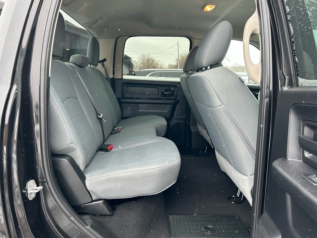 RAM 2500 Tradesman 4x4 Crew Cab 6'4" Box 2018
