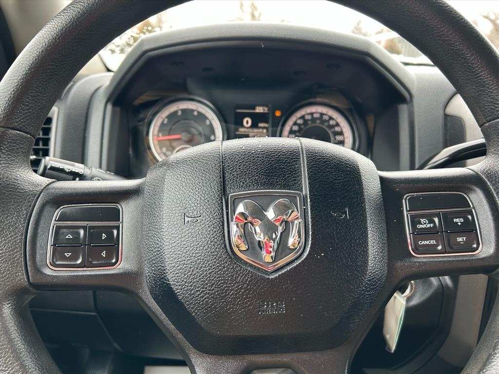 RAM 2500 Tradesman 4x4 Crew Cab 6'4" Box 2018