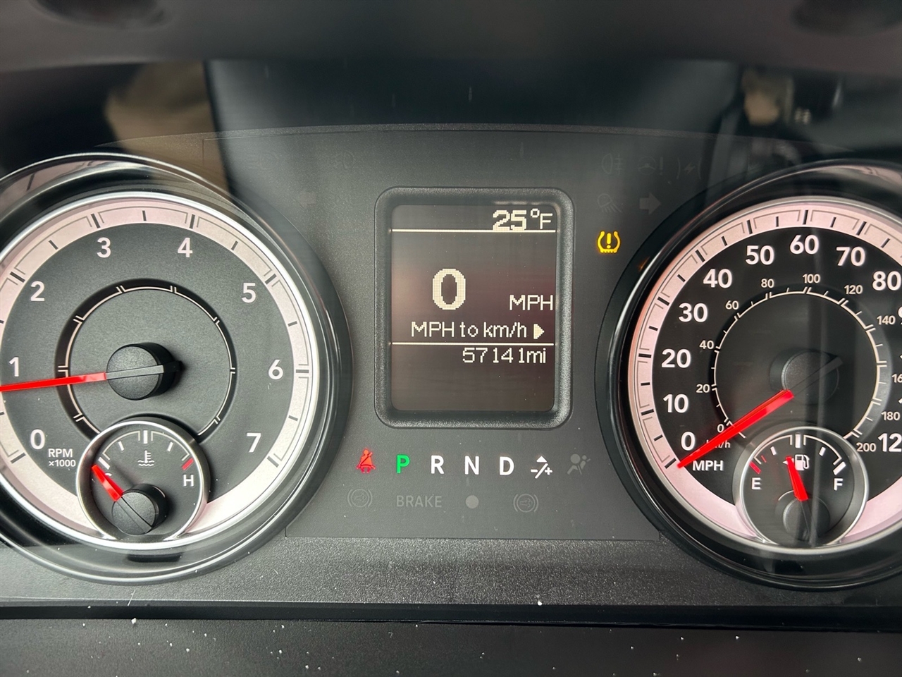 RAM 2500 Tradesman 4x4 Crew Cab 6'4" Box 2018