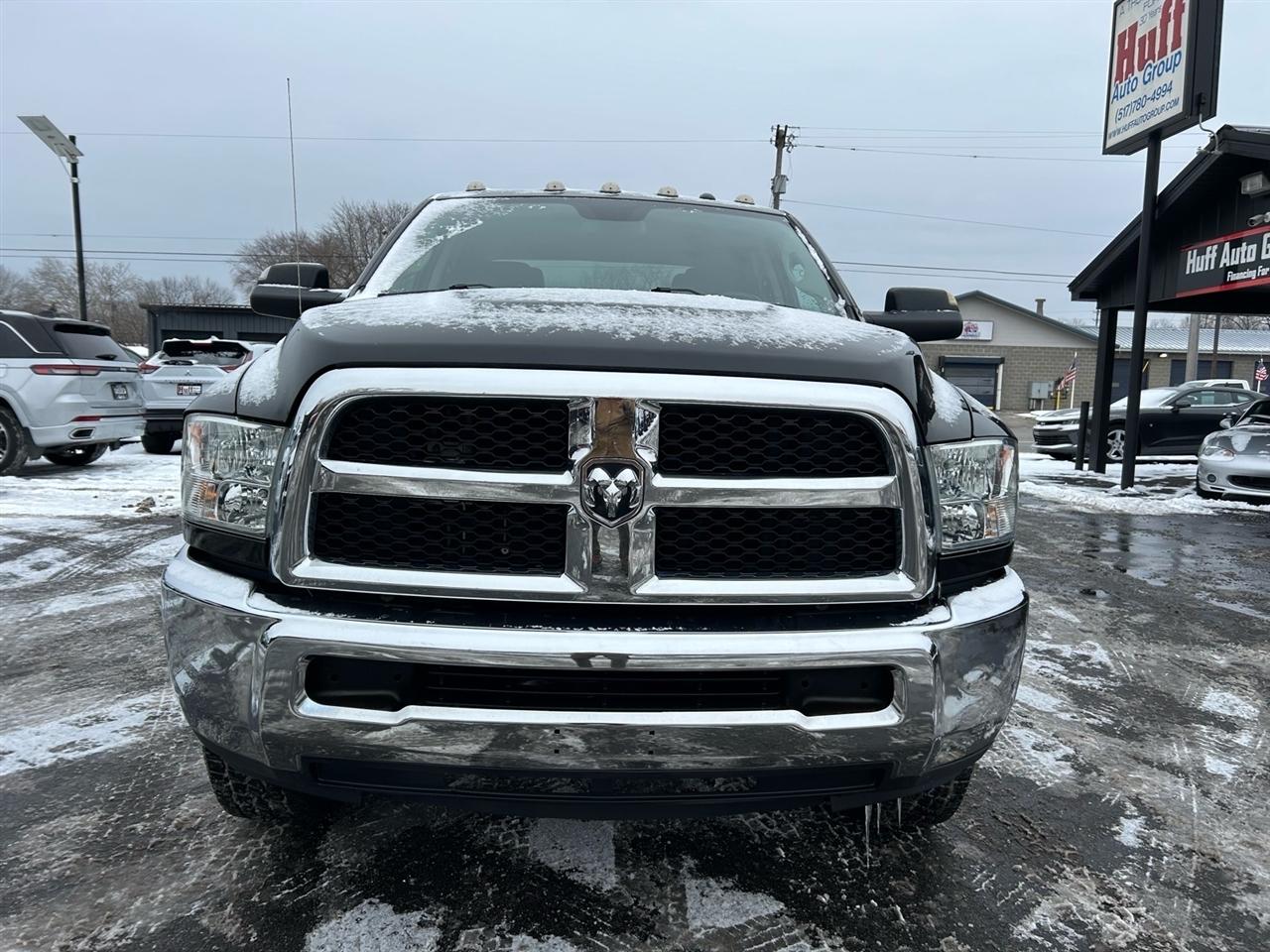 RAM 2500 Tradesman 4x4 Crew Cab 6'4" Box 2018